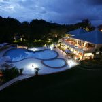 02-exterior-view-by-night